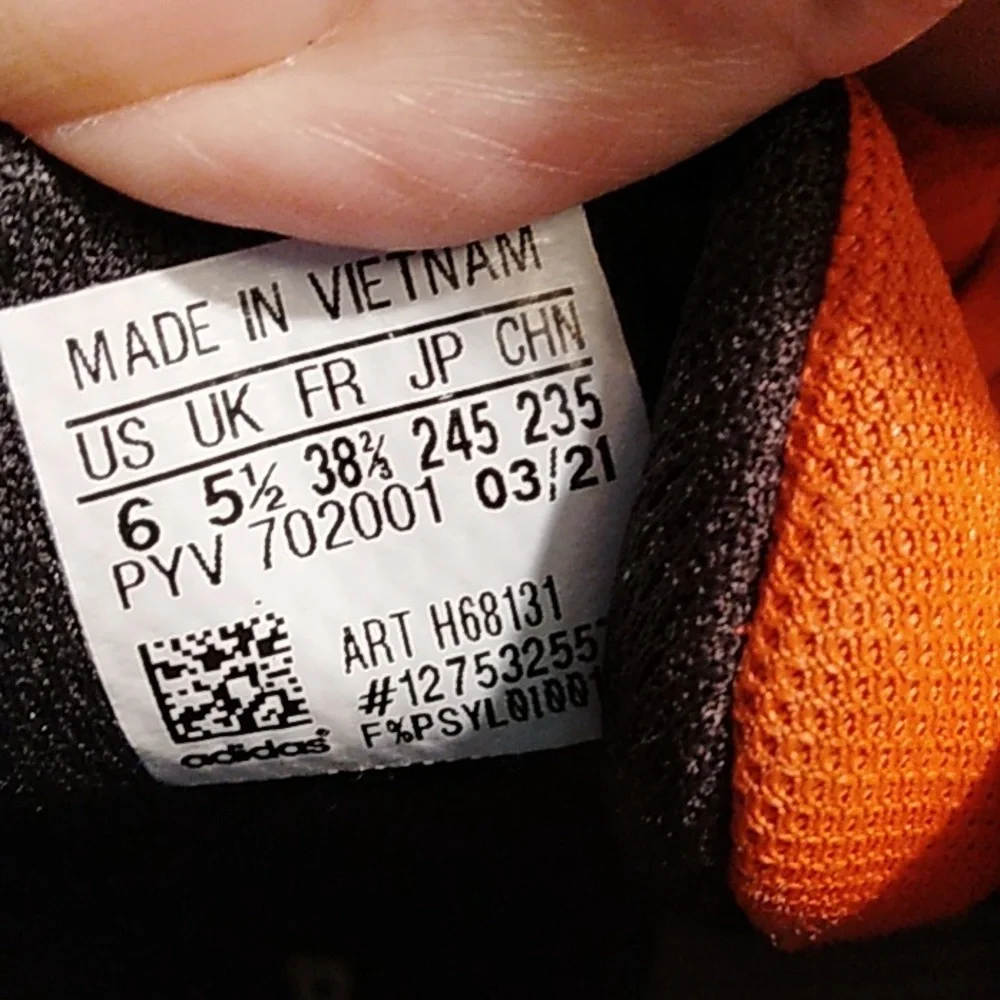 ADIDAS SIZE 6 - Picture 5 of 7